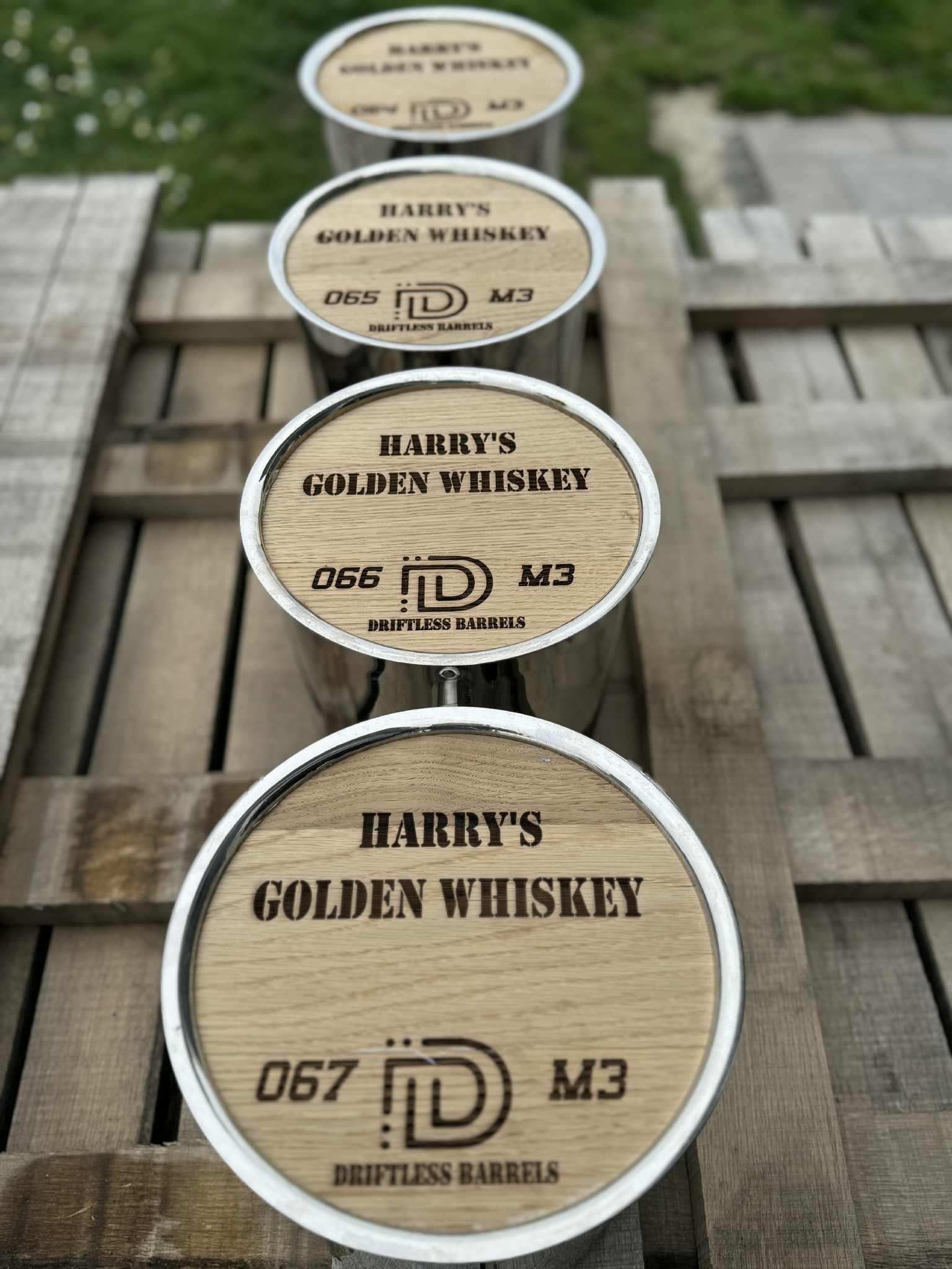 *Personalized* American White Oak 1.8gal Barrel